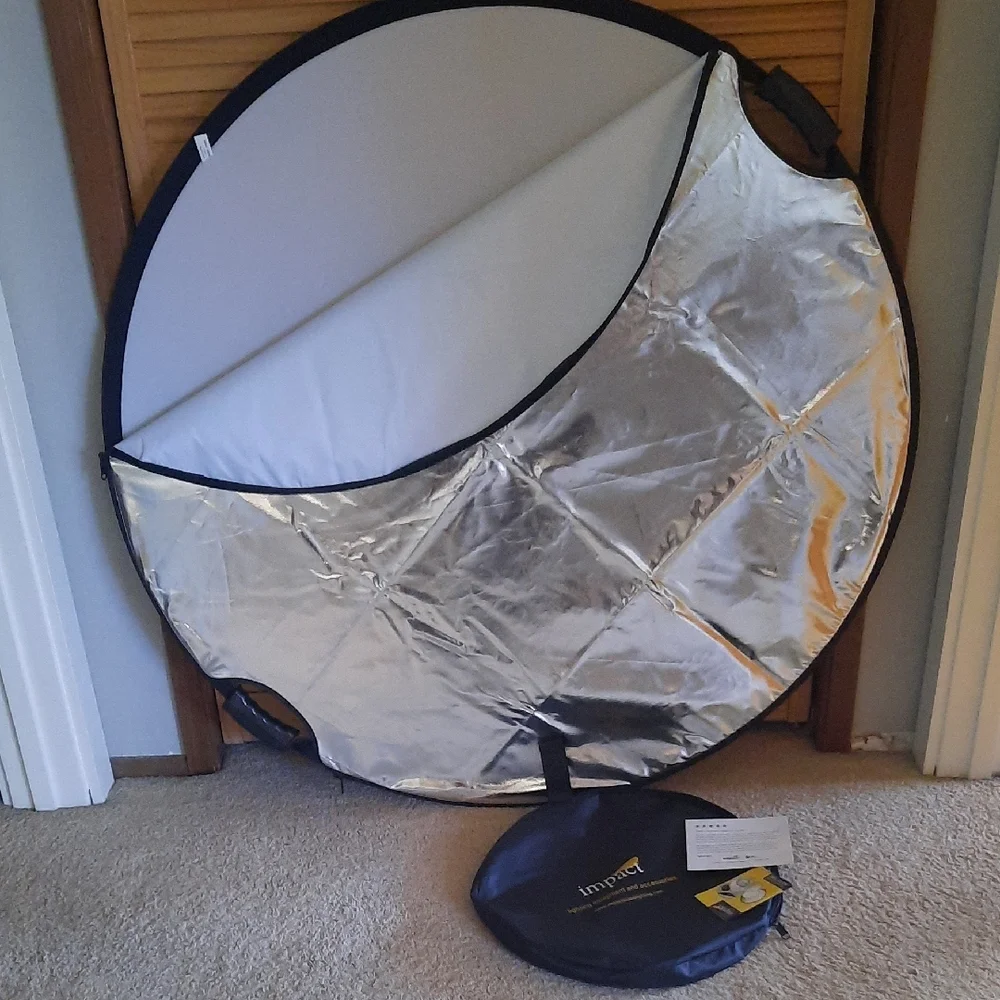 Impact 5 In 1 Collapsible Circular Reflector With Handles 42
